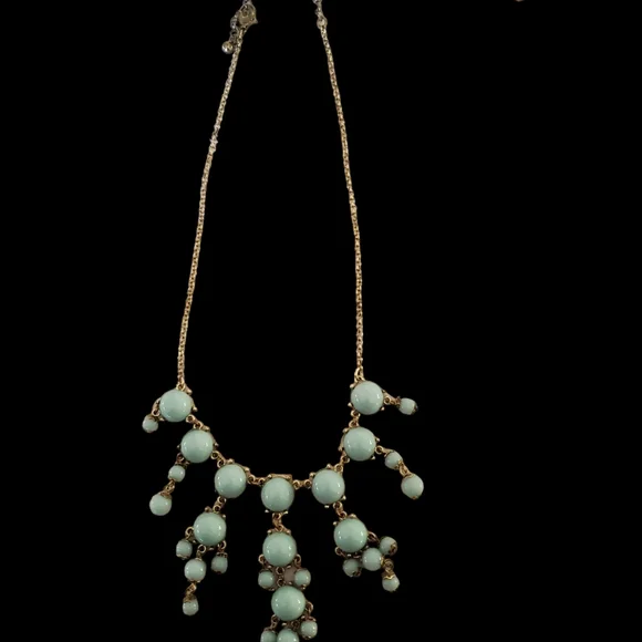 NWT Necklace - Picture 2 of 3